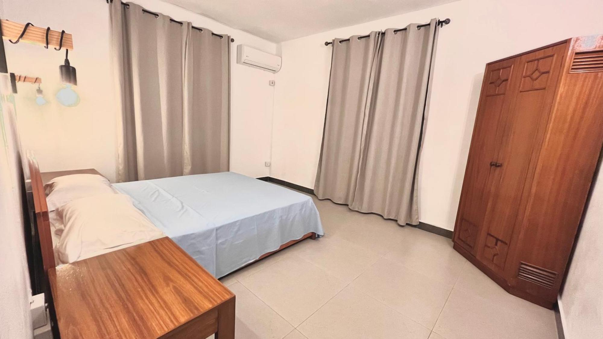 Ebony Apartment & Studio La Gaulette Εξωτερικό φωτογραφία