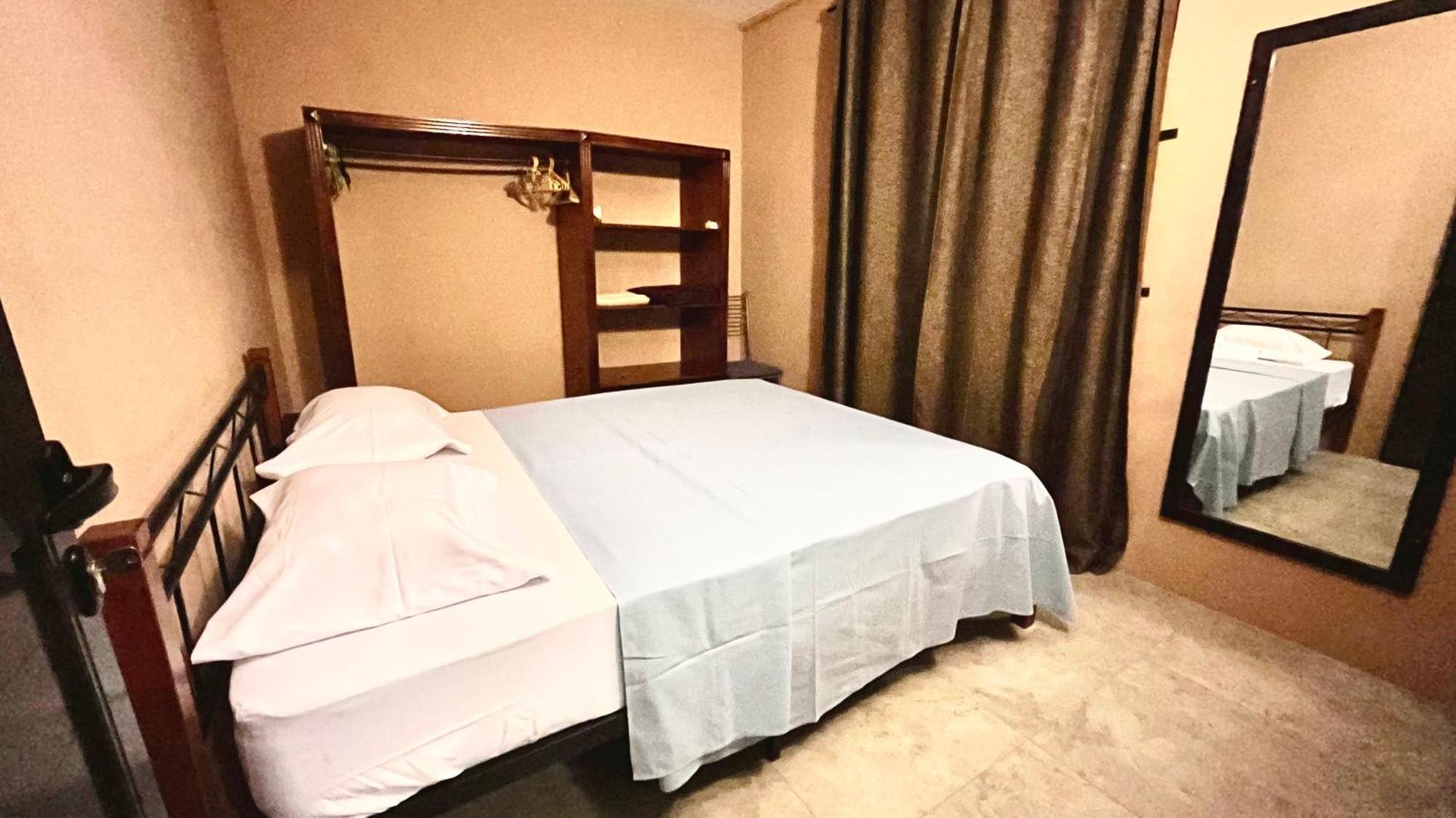 Ebony Apartment & Studio La Gaulette Εξωτερικό φωτογραφία